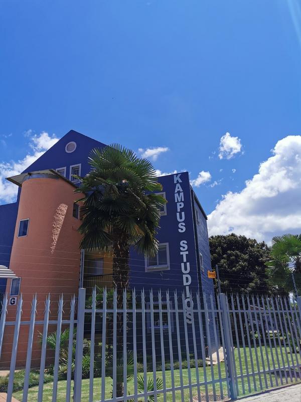 To Let 1 Bedroom Property for Rent in Die Bult North West